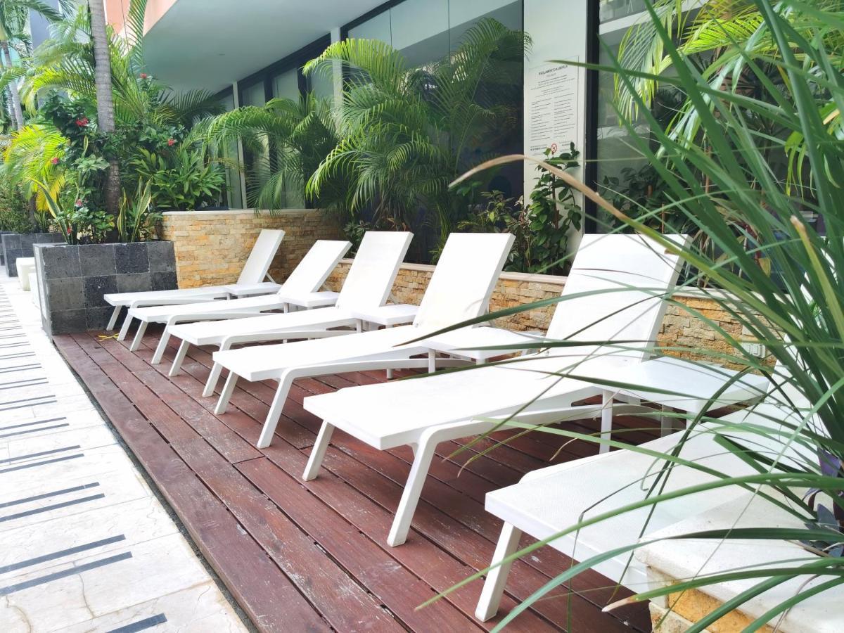 The City Condos By Menesse Playa del Carmen Exterior photo